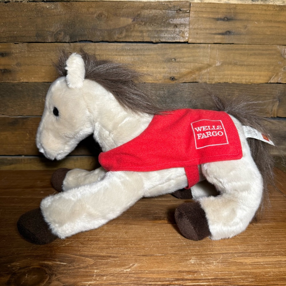 Wells Fargo Legendary Plush Pony - Hunter 2018‎